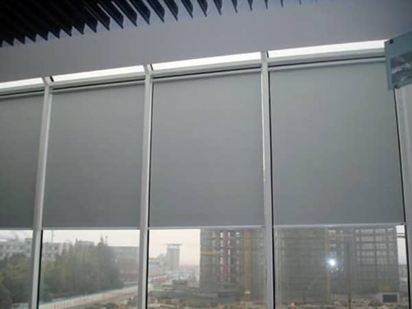 Tips para Mantener tus Cortinas Roller en Miraflores